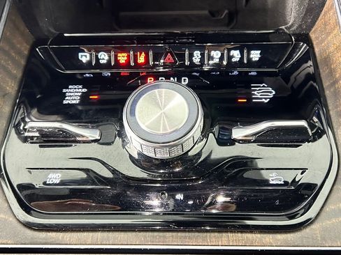 Used 2024 Jeep Grand Wagoneer L 4WD image 29