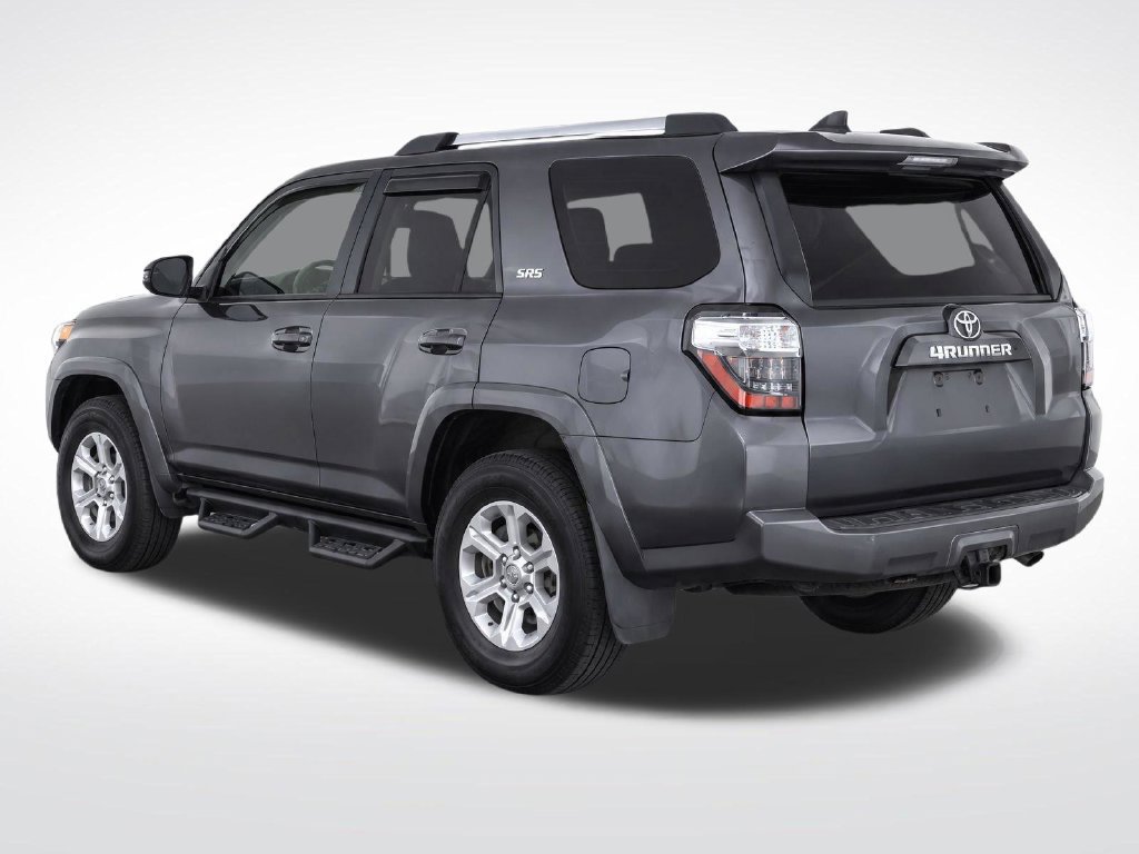 Used 2022 Toyota 4Runner SR5 Premium w/ Moonroof Package RWD image 4