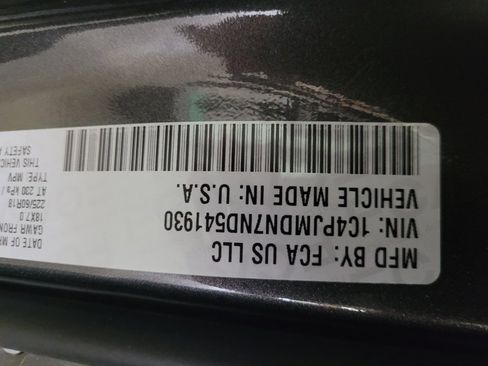 Used 2022 Jeep Cherokee Limited w/ Mopar Interior Package image 33