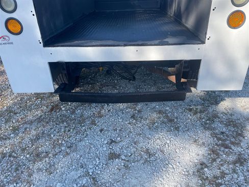 Used 2004 Ford F250 XL image 24