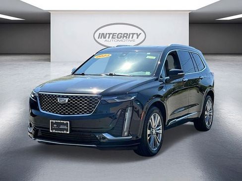 Used 2023 Cadillac XT6 Premium Luxury AWD/4WD image 4
