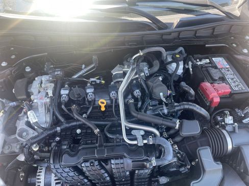 Used 2025 Nissan Altima 2.5 SV FWD image 27