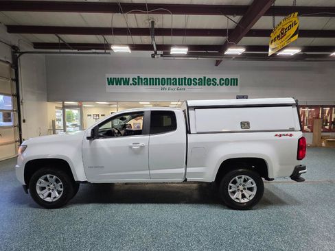 Used 2018 Chevrolet Colorado LT w/ Safety Package AWD/4WD image 11