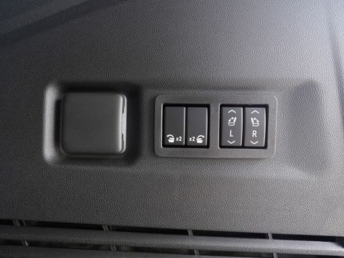 New 2026 Chevrolet Suburban High Country AWD/4WD image 49