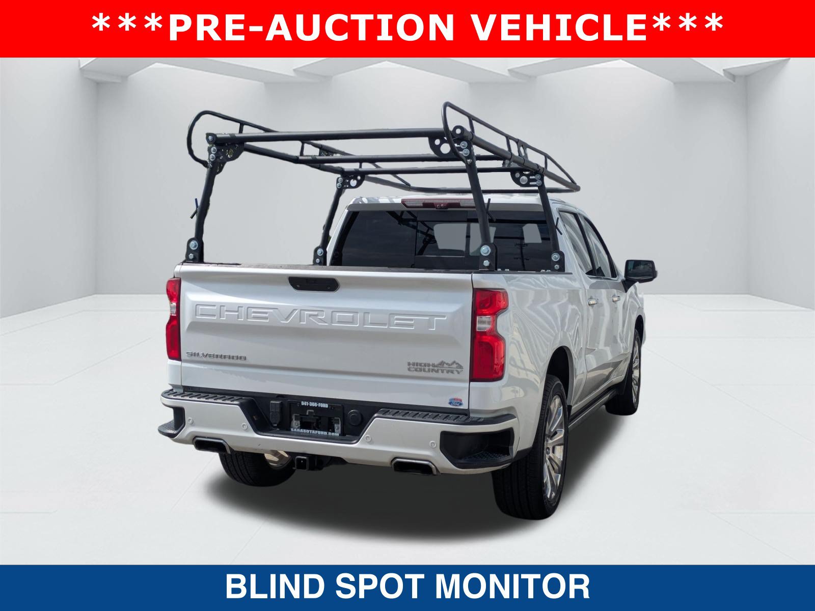 Used 2022 Chevrolet Silverado 1500 High Country w/ Technology Package RWD image 5