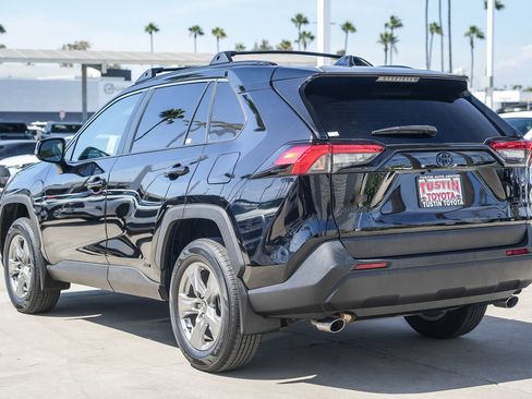 Certified 2024 Toyota RAV4 XLE AWD/4WD image 8