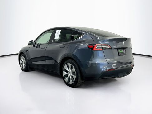 Used 2021 Tesla Model Y Long Range AWD/4WD image 5