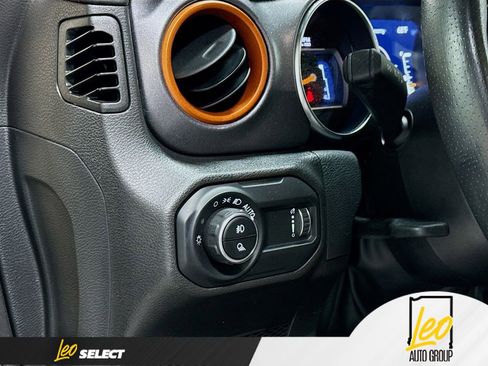 Used 2023 Jeep Gladiator Mojave w/ LED Lighting Group image 10