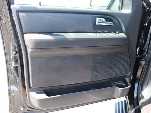 Used 2007 Ford Expedition EL XLT RWD image 10