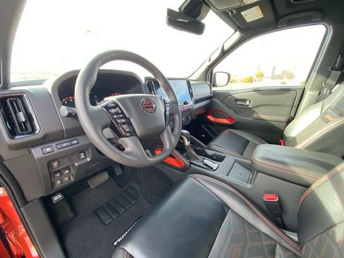 Certified 2025 Nissan Frontier PRO-4X w/ Pro Premium Package image 12