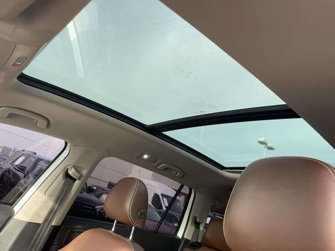 Used 2022 Volkswagen Atlas SEL R-Line image 30