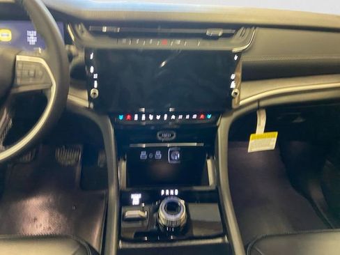 New 2026 Jeep Grand Cherokee Limited AWD/4WD image 11