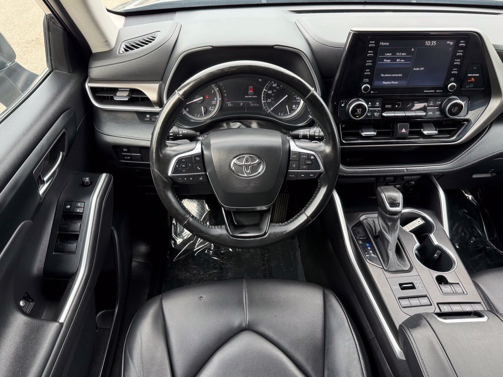 Used 2021 Toyota Highlander XLE AWD/4WD image 24