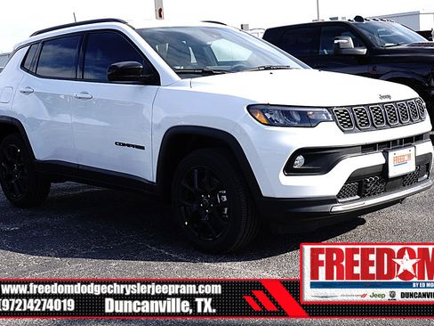 New 2026 Jeep Compass Latitude image 7