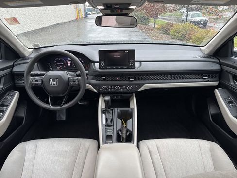 Used 2023 Honda Accord EX image 21