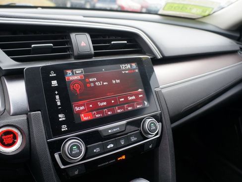 Used 2017 Honda Civic Touring image 24