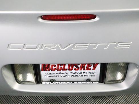 Used 1998 Chevrolet Corvette Coupe w/ Roof Pkg RWD image 8