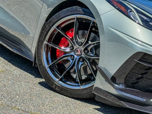 Used 2024 Chevrolet Corvette Stingray Preferred Cpe w/ Stealth Interior Trim Package RWD image 31