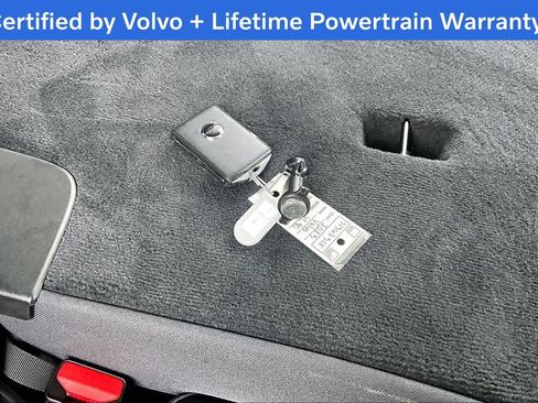 Certified 2025 Volvo XC90 B5 Plus image 14
