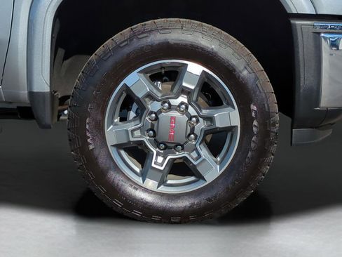 Used 2025 GMC Sierra 3500 SLT w/ SLT Premium Package image 10