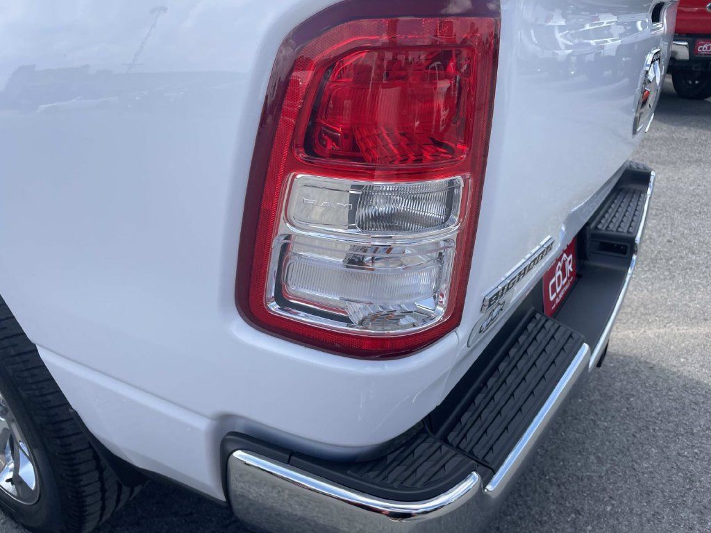 Used 2019 RAM 1500 Big Horn AWD/4WD image 17