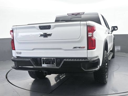 Used 2024 Chevrolet Silverado 1500 ZR2 w/ Technology Package AWD/4WD image 5
