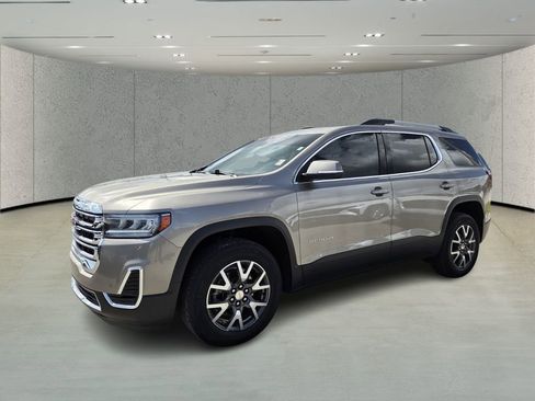 Used 2023 GMC Acadia SLE w/ Driver Convenience Package image 7