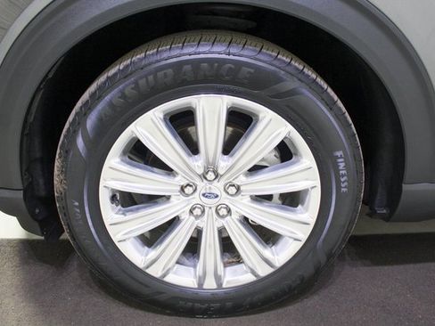 Used 2020 Ford Explorer Limited image 21