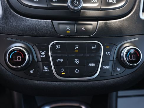 Used 2023 Chevrolet Malibu LT FWD image 25