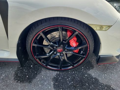 Used 2019 Honda Civic Type R image 5
