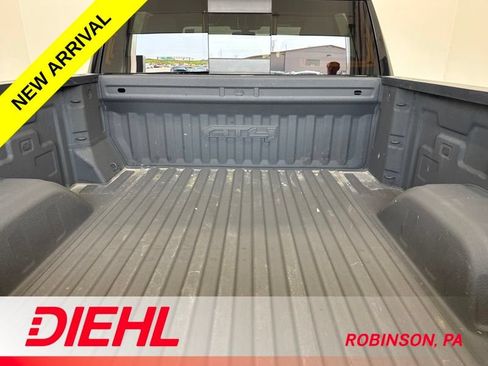 Used 2020 GMC Sierra 1500 AT4 w/ AT4 Premium Package AWD/4WD image 11