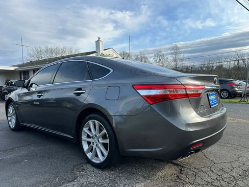 Used 2013 Toyota Avalon XLE Touring FWD image 6