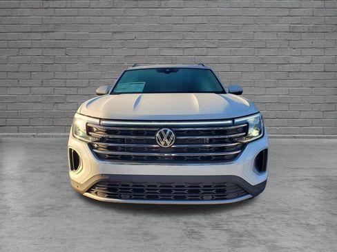 New 2026 Volkswagen Atlas SE FWD image 2