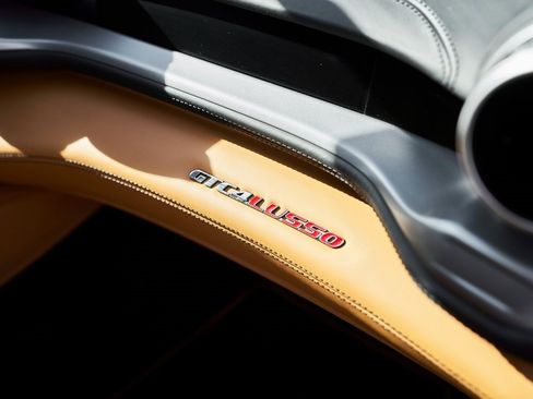 Used 2018 Ferrari GTC4Lusso image 41