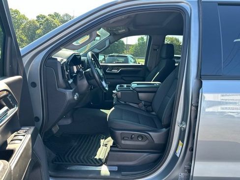 Used 2024 GMC Sierra 1500 Elevation AWD/4WD image 9