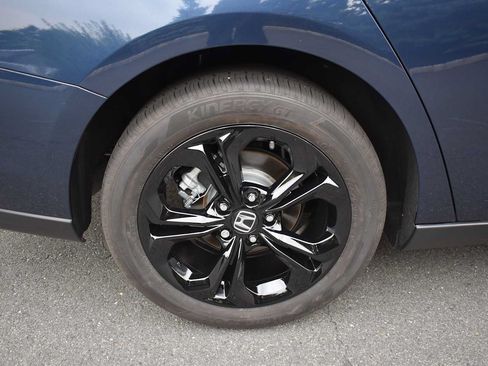 Used 2025 Honda Accord SE image 10
