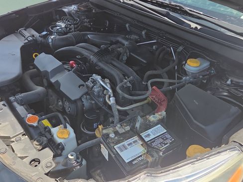Used 2016 Subaru Outback 2.5i Limited AWD/4WD image 23