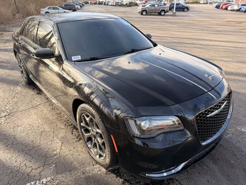 Used 2018 Chrysler 300 S w/ 300S Premium Group image 1