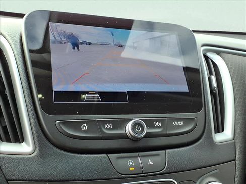 Used 2024 Chevrolet Malibu LT image 13