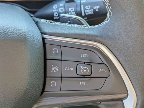 New 2025 Jeep Grand Cherokee Laredo image 23