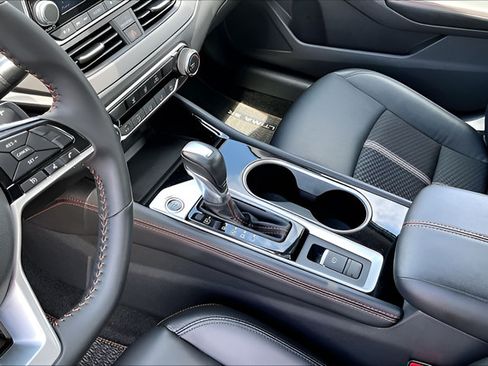 Certified 2025 Nissan Altima 2.5 SR AWD/4WD image 15