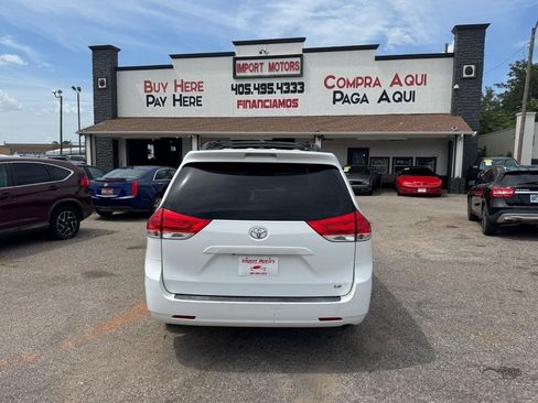 Used 2014 Toyota Sienna LE FWD image 6