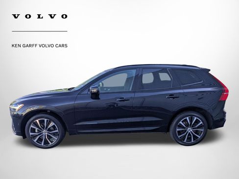 Used 2023 Volvo XC60 B5 Plus w/ Climate Package AWD/4WD image 7