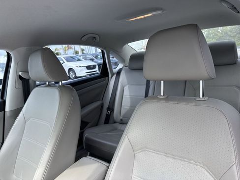 Used 2014 Volkswagen Passat 1.8T SE FWD image 42