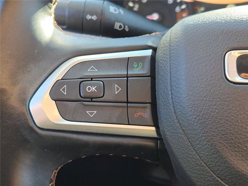 Certified 2022 Jeep Compass Limited image 32