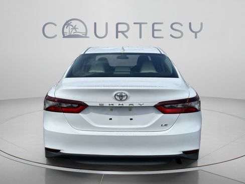 Used 2023 Toyota Camry LE FWD image 4