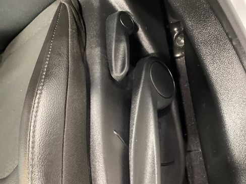 Used 2025 Jeep Compass Trailhawk image 16