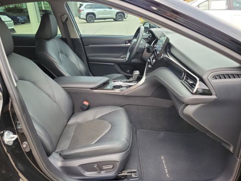 Used 2024 Toyota Camry XLE FWD image 32