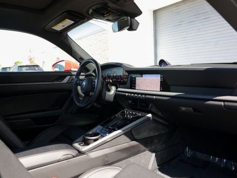 Certified 2025 Porsche 911 Carrera image 24