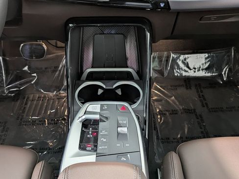 Used 2025 BMW X2 xDrive28i w/ M Sport Package AWD/4WD image 38